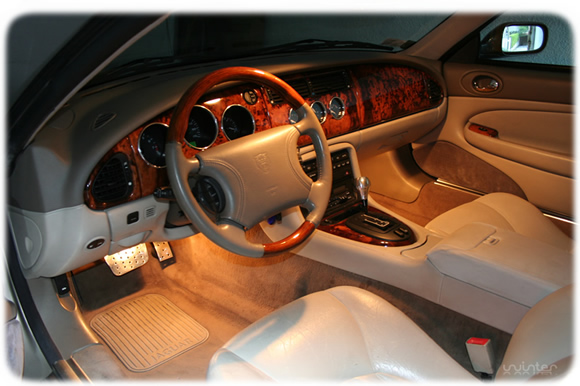 Jaguar XK8 X100 Convertible Cabrio OTS 1997 interior innen