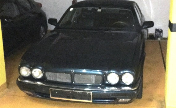 XJR6-Auto